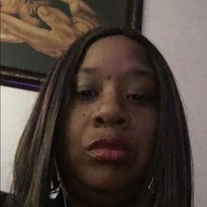 Meet your Posher, Cortelia